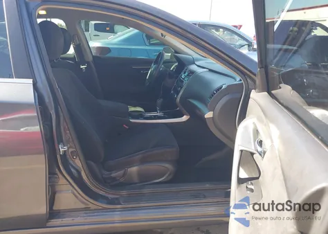 2013 Nissan Altima 2.5 from USA, damaged, VIN 1N4AL3AP0DN429954